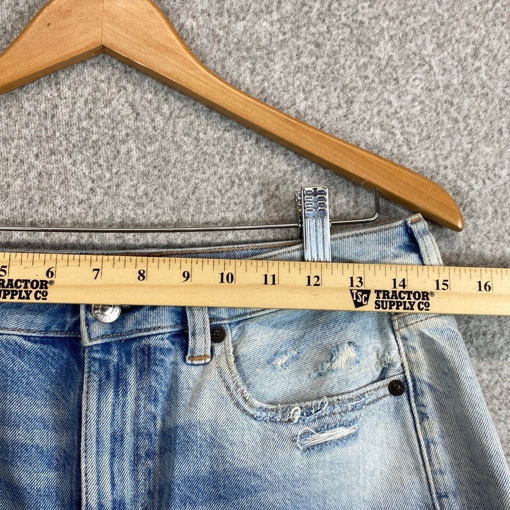 American Eagle mom short distressed high rise size 6 inseam 2” basics casual - Picture 3 of 9